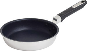 UMIC Acero inoxidable y aluminio Revestimiento de teflón de clase alta Pan de alta calidad "Quatro plus" Calentamiento por inducción Hecho en Japón - Product Image 2