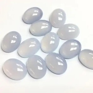 หินคาลซิโดนีธรรมชาติขนาด4มม. 5มม. พลอยทรงวงรีทรงหลวม - Product Image 1