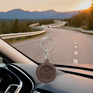 Porte-clés en caoutchouc PVC de style vintage de 2 pouces Cadeau d'entreprise et article d'événement promotionnel - Product Image 2