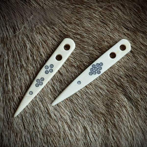 Aiguille à broder en corne de buffle, écologique, faite à la main, durable pour la laine et le fil, couture et tufting - Product Image 1