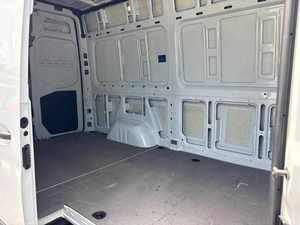 Mercedes-Benz Sprinter 2500 2024, Techo Estándar, Diésel, Transmisión Automática, 3 Años de Garantía, Techo Solar, Asientos de Cuero - Product Image 3