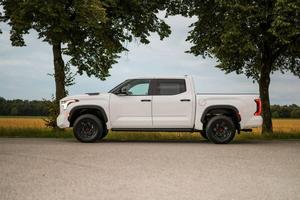 Nuova Toyota Tundra 2024 con Trasmissione Automatica, Motore a Combustione Interna a Benzina Compatibile con E10, Potenza 321 kW (436 CV) - Product Image 5