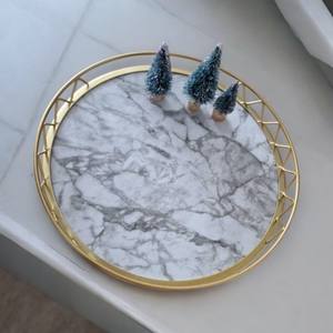 Plateaux de service en marbre et métal Cadeau de pendaison de crémaillère Magnifiquement fabriqué à partir de fournisseur indien Pièce de fantaisie - Product Image 2