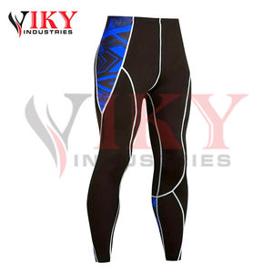 Ensemble de sport 2 pièces à manches longues avec logo personnalisé, leggings de sport par sublimation, shorts de compression pour femmes, ensemble de rashguard pour garçons - Product Image 3