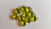 Pierre précieuse naturelle vert péridot, taille fantaisie, facettée, en forme de fleur, pierres lâches, prix de gros pour la bijouterie