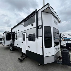 ¡Gran Demanda! Remolque de Viaje Plegable Ligero de Aluminio y Acero Inoxidable Jaycoo Jay Flight Bungalow 40DLFT 2025 Usado - Product Image 1