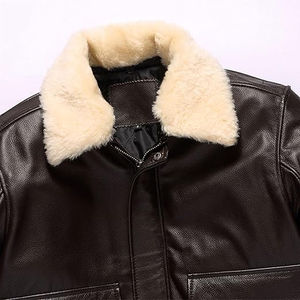 Blouson aviateur en cuir véritable pour homme sur mesure avec col en fourrure amovible, doublure en polaire chaude pour l'hiver, blouson de moto de haute qualité - Product Image 4