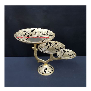 Exhibidor de Chocolate de Cuatro Niveles con Relieve de Latón, Hecho en India, Gran Venta y Alta Calidad - Product Image 6