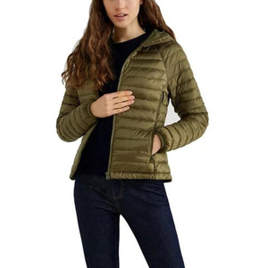 Chaqueta Acolchada de Moda para Mujer 2024, Transpirable, Impermeable, con Capucha, Bordado de Letras Personalizable, Poliéster de Alta Calidad - Product Image 2