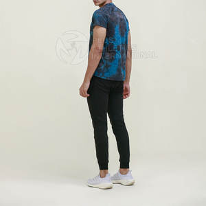 Camiseta de Hombre Lisa de Alta Calidad, Transpirable, de Algodón, Informal para Uso Diario, con Impresión de Logotipo, Hecha en Pakistán - Product Image 2