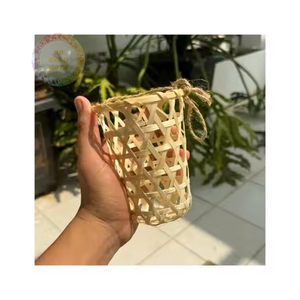 Repose-gobelet en bambou touché au grain-L'élégance de la nature dans chaque design incurvé - Product Image 1