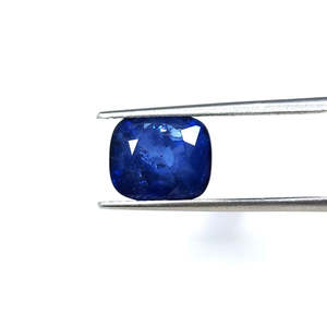 Zafiro Azul Natural de Bangkok de 4.83 ct, Corte Cojín, Gema Suelta, Esmeralda y Aguamarina de Corte Ovalado, y Ópalo de Color Violeta - Product Image 4