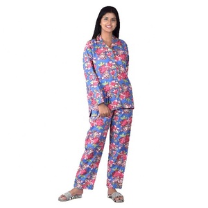 Nouvel ensemble de pyjama en pur coton à imprimé floral et bloc à la main robe de nuit douce et confortable pour le printemps et l'été - Product Image 1