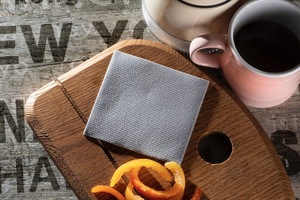 Serviettes de table jetables certifiées Afossa, aspect lin gris, 2 plis, papier Airlaid doux, style sac, pour le dîner, prêtes à être expédiées depuis les États-Unis - Product Image 2