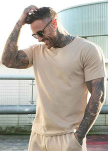 2025 pantalones cortos de chándal y Camiseta 100% algodón en blanco hombro caído conjunto doble para hombres - Product Image 2