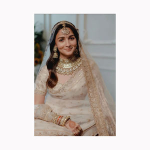 Cérémonie de mariage spécial semi-cousu Designer longue longueur jaune brodé Lehenga et chemisier - Product Image 5