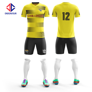 เสื้อฟุตบอลคอวีปรับแต่งได้พร้อมแผงตาข่ายระบายอากาศได้ดี100% โลโก้ด้านหน้าของชุดกีฬาโพลีเอสเตอร์ - Product Image 6