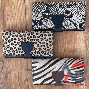 Nouveaux cheveux faits à la main sur imprimé Animal en cuir véritable portefeuille à deux volets pour femmes Western 100% peau de vache porte-carte de crédit portefeuille mince - Product Image 1