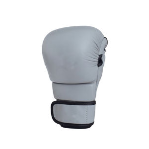 Guantes de Boxeo de Piel Sintética Laminada Blanca de Secado Rápido con Correa de Muñeca Ajustable de Calidad, Antideslizantes, Personalizables e Impermeables - Product Image 4