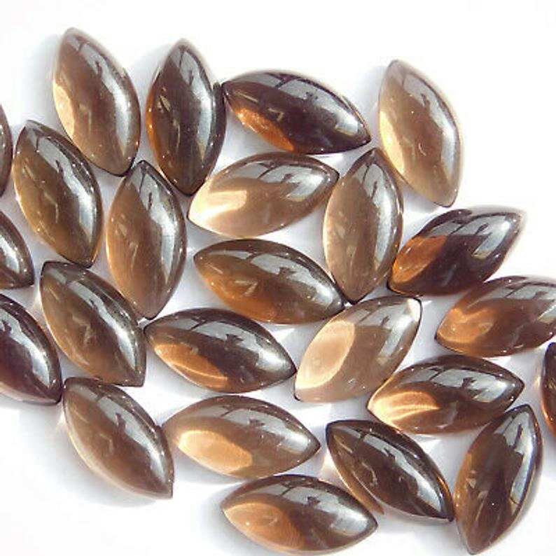 สีน้ำตาล