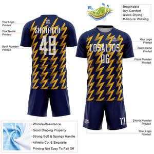 Uniforme de football fabriqué avec des tissus légers et respirants résistant à la transpiration finition à séchage rapide pour les académies, les écoles et les clubs - Product Image 2