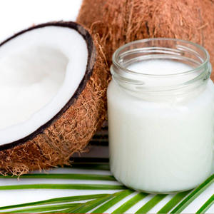 Huile de noix de coco naturelle pour les soins des cheveux et de la peau | Adoucit, renforce | Prix d'usine du Vietnam | VIET DELTA MS THAO - Product Image 1