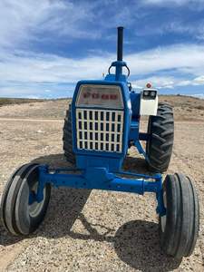 Tracteur agricole Ford 8000 d'occasion, 4x4, diesel, en promotion |   Tracteur agricole fiable à vendre, livraison rapide depuis l'Autriche. - Product Image 4