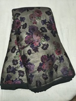 Tissu en Georgette Premium à Impression Numérique Effet Métallique – Matière Élégante à Motifs Scintillants pour Sarees, Robes, Kurtis, etc.