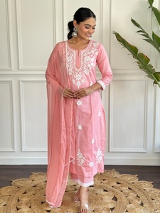 Conjunto de algodón de calidad superior con bordado Kurta para mujer Ropa informal y de fiesta disponible a un precio asequible - Product Image 4