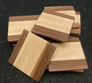 Sous-verres en bois élégants rustiques fabriqués à la main avec support Style classique pour la décoration de table à la maison avec verres en noyer - Product Image 2