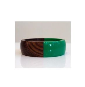 Bracelets en résine de qualité supérieure, bijoux pour femmes, bracelets en résine au design classique pour la maison, les mariages et les fêtes - Product Image 4