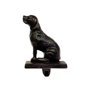 Soporte de media de metal resistente para chimenea de Navidad Gancho duradero para colgar medias y adornos de vacaciones - Product Image 3