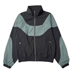 ชุดวอร์มผ้าฝ้ายฟลีซกันลมสำหรับฤดูหนาวแบบยูนิเซ็กซ์ เป็นมิตรกับสิ่งแวดล้อม พร้อมโลโก้สั่งทำ แห้งเร็ว มีแถบตกแต่ง ฮู้ดแบบมีซิป ไซส์พลัส รุ่นปี 2026 - Product Image 1