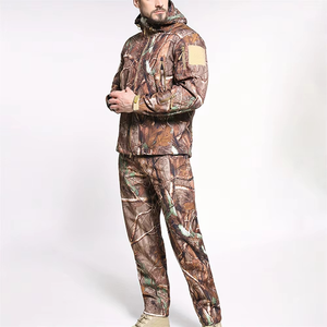 Ropa de Caza de Verano, Polar, Impermeable, Cortavientos, Transpirable, Ignífuga, Traje Cálido de Soft Shell, Chaqueta con Capucha y Pantalones - Product Image 1