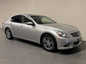 Infiniti G2-5 Sedán 2012 Usado, Volante a la Izquierda - Product Image 3