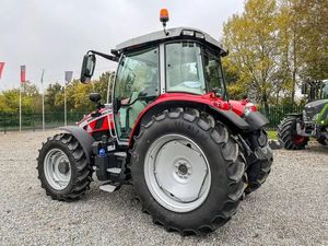Massey Ferguson 390 4x4 Tractor agrícola compacto 4WD Mini equipo de construcción agrícola engranaje de bomba de núcleo a la venta - Product Image 3
