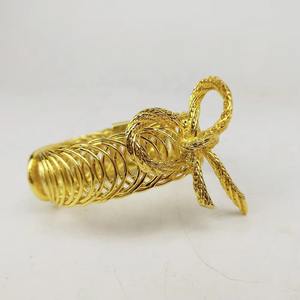 Clips de rideau nœud papillon à la mode avec grand anneau anneau de serviette en métal de mariage placage anneaux de serviette arc pour mariage - Product Image 2