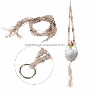 Colgador de macramé hecho a mano personalizado con cuentas elegantes, colgante de pared tejido para decoración Bohemia del hogar, soporte para maceta - Product Image 5