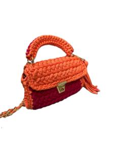 Bolso de Mano Rojo Tejido a Crochet Hecho a Mano para Damas - Product Image 2