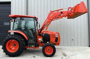 Tractor de Ruedas L5460 de 55 CV y 4 Ruedas Motrices de 2019 con Cargador de Enganche Rápido y Cucharón, Bomba de Motor y Caja de Cambios - Product Image 5