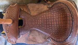 Nouvelle Selle Western en Cuir Véritable Type Barrel avec Sangle Dorsale et Sangle de Selle Large, Équipement Équestre Fait Main avec Arceau en Bois – Vente Chaude - Product Image 4