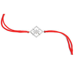Rakhi en argent de créateur avec Roli Chawal pour les frères Bhai, orné d'une pierre de diamant taille princesse - Product Image 1