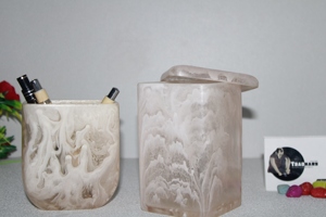 Portalápices de resina en color rosa y diseño de Bata para el restaurante de la oficina en casa Tradnary - Product Image 3