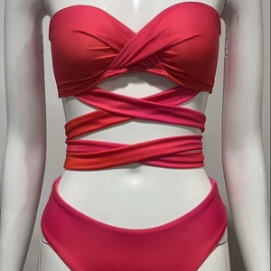 Ensemble de bikini de haute qualité pour femmes Ensemble de design unique pour nageuses avec logo personnalisé - Product Image 1