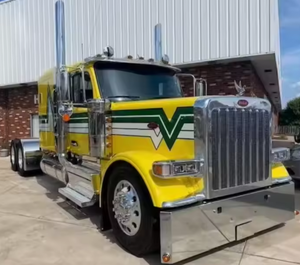 Camion semi-remorque Peterbilt 589 Sleeper prêt à être expédié, modèle 2020-2022 - 72 pouces, boîte manuelle 18 vitesses, toit plat, occasion, avec garantie - Product Image 1