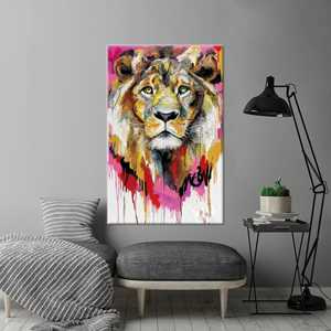Tableau sur toile à imprimé animalier vibrant : motif lion abstrait, encadré style galerie - Product Image 1