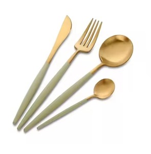 Juego de Cubiertos de Metal con mango en relieve de lujo, cuchara de acero inoxidable Premium, tenedor, cuchillo, cubiertos para decoración de cocina y comedor del hogar - Product Image 6
