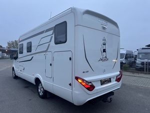 Hymer 570 CrossOver basado en el chasis Mer-cedes-Benz Sprinter 4x4 Outdoor Mobile Home Motorhome - Product Image 6