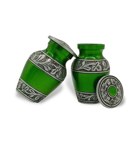 Petites urnes Mini urne de crémation en vert et noir Urne funéraire pour animaux de compagnie ou cendres humaines pour souvenirs Miniature - Product Image 1