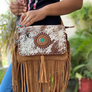 Bolso de Hombro de Cuero con Flecos de Piel de Ante Estilo Occidental Nuevo, Bolso de Hombro de Cuero Boho de Alta Calidad para Mujer con Piedra Turquesa - Product Image 1